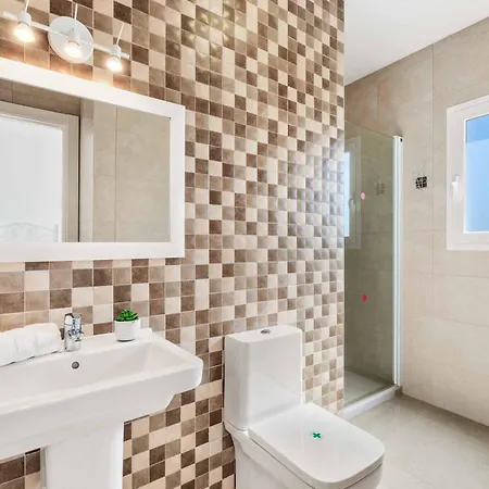 Juncos Вилла Нерха